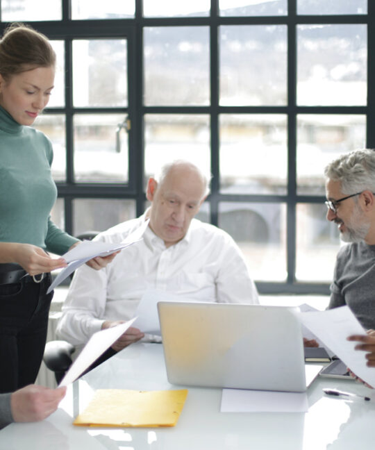 Empresas familiares, el dilema del traspaso generacional y las claves para el éxito