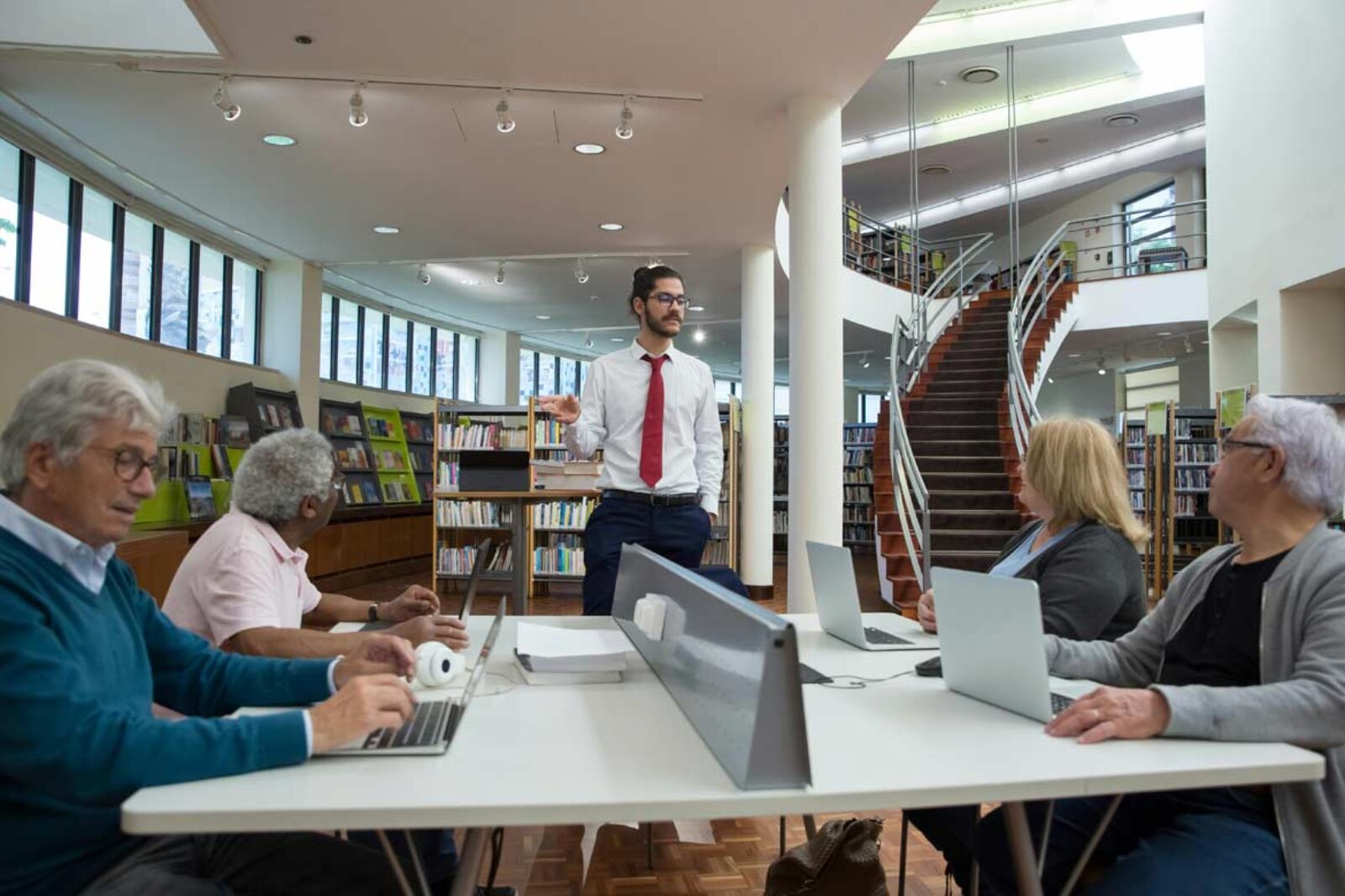 Incorporar el diálogo como una práctica sostenible en la empresa familiar