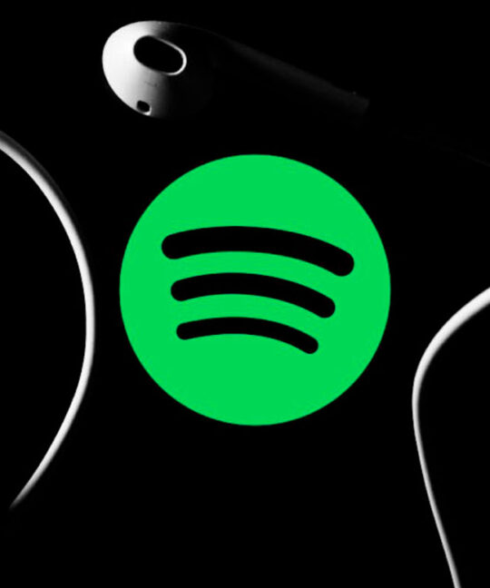 Llegó el podcast de aqnitio: Genera Acciones ya está en Spotify